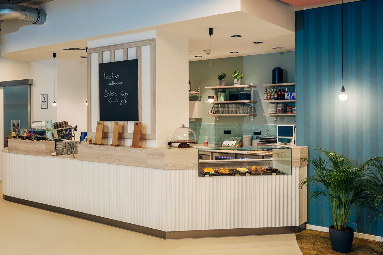 AER 1440x958 0005 Ebene 3